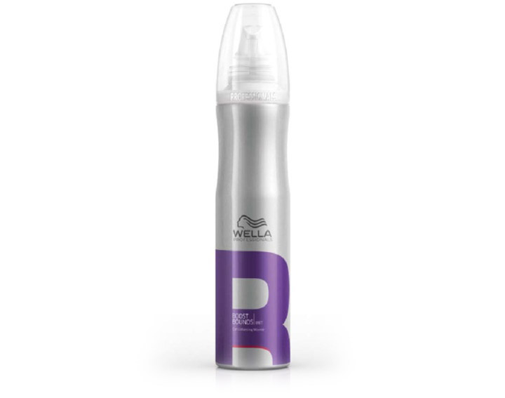 Mousse dynamisante - Boost Bounds 300 ml
Définit des boucles et procure ressort et brillance.