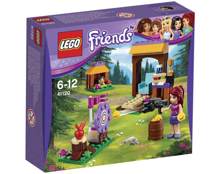 Tir à l'arc à la base d'aventure 