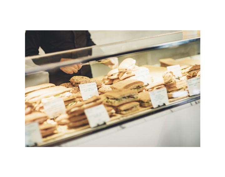 Un grand choix de sandwiches et bagels...