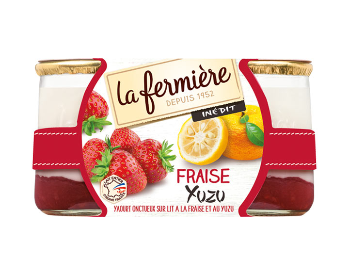 Yaourt onctueux sur lit de fraise yuzu