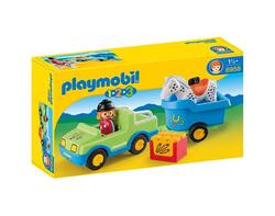 Véhicule avec remorque à cheval