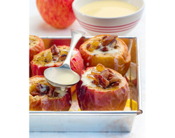 Découvrez aussi notre recette de Pommes Surprises au four. A retrouver parmi bien d'autres sur www.elle-et-vire.com !