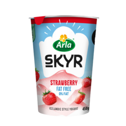 Arla Skyr Icelandic Style High Protein Strawberry Yogurt 0% Fat 450g